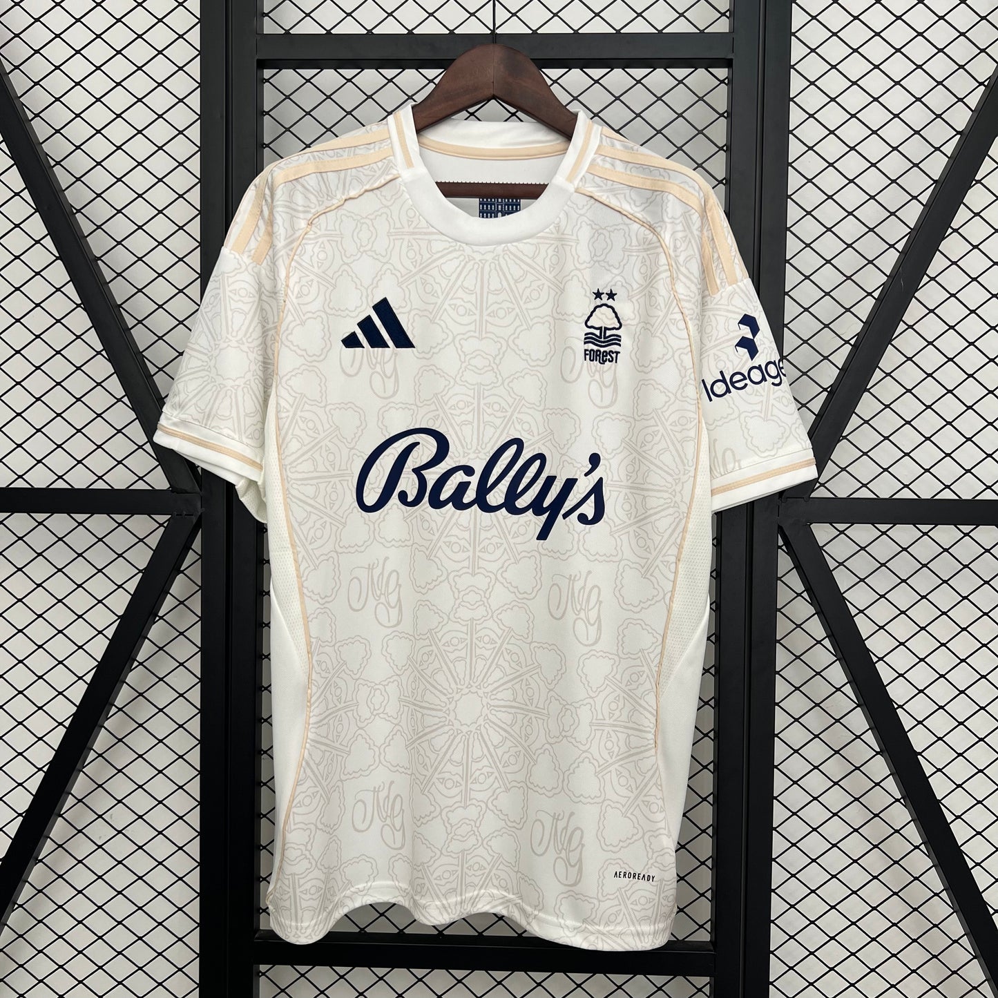 Nottingham Forest 25/26 Alternativa
