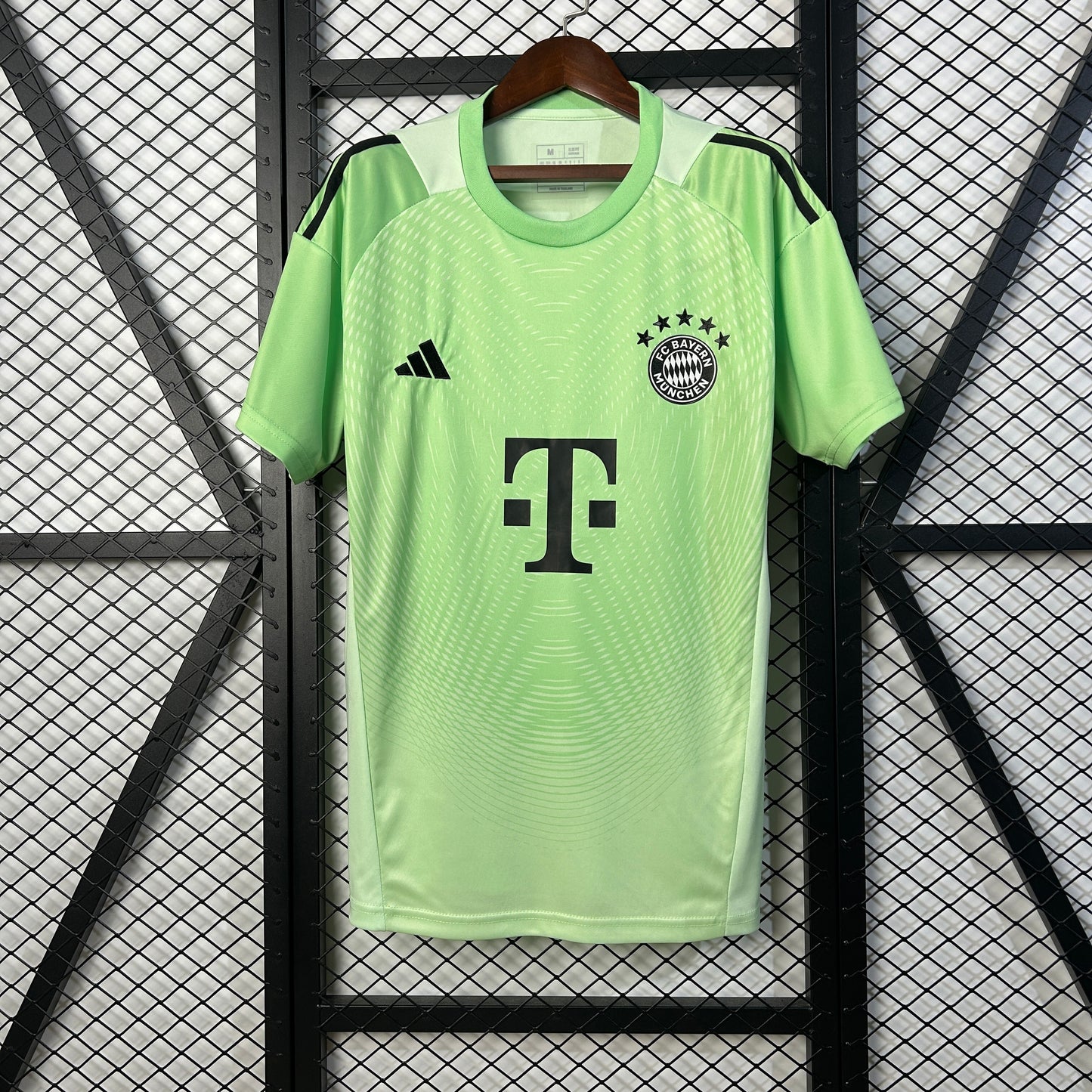 Bayern Munich 25/26 Goalkeeper Green