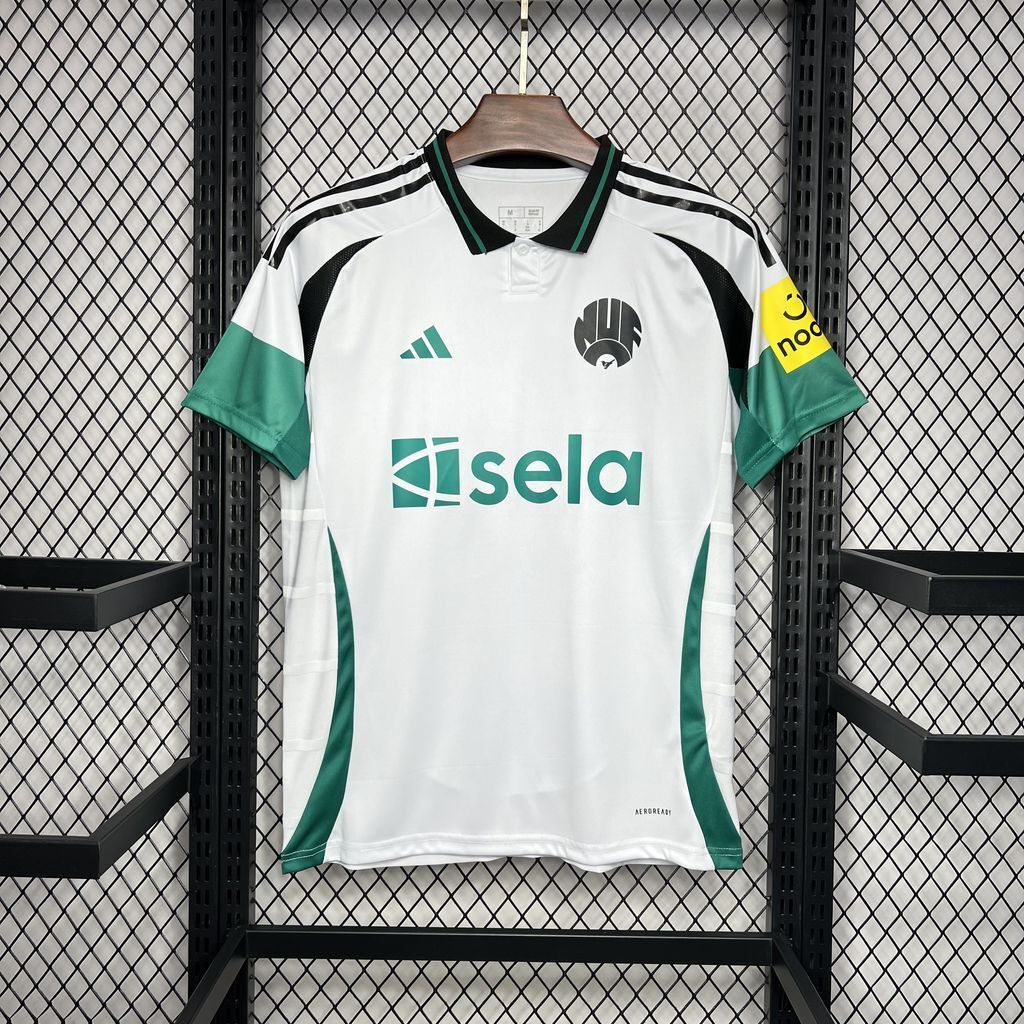 Newcastle United 24/25 Alternativa 3