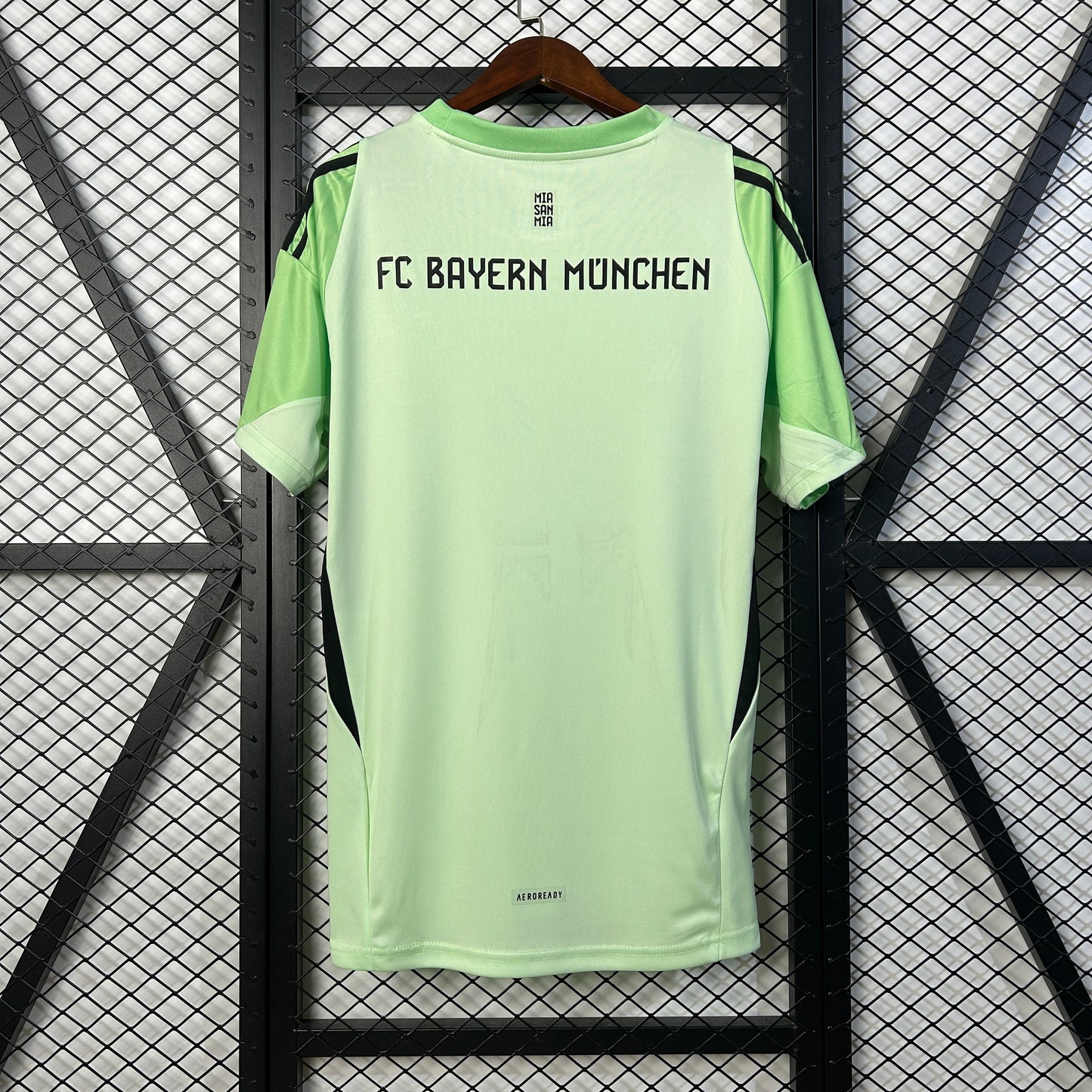 Bayern Munich 25/26 Goalkeeper Green