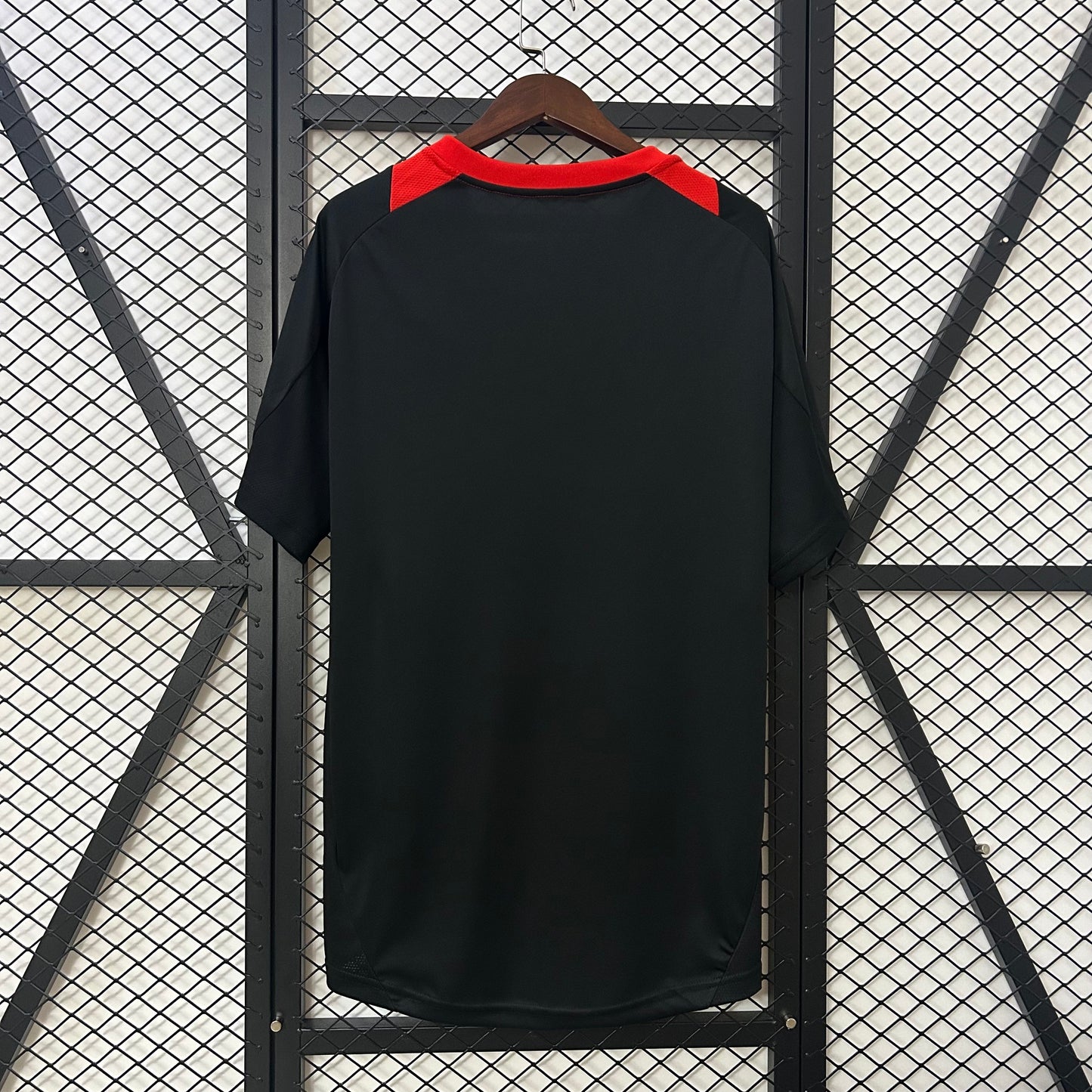 International 25/26 Training Suit Black