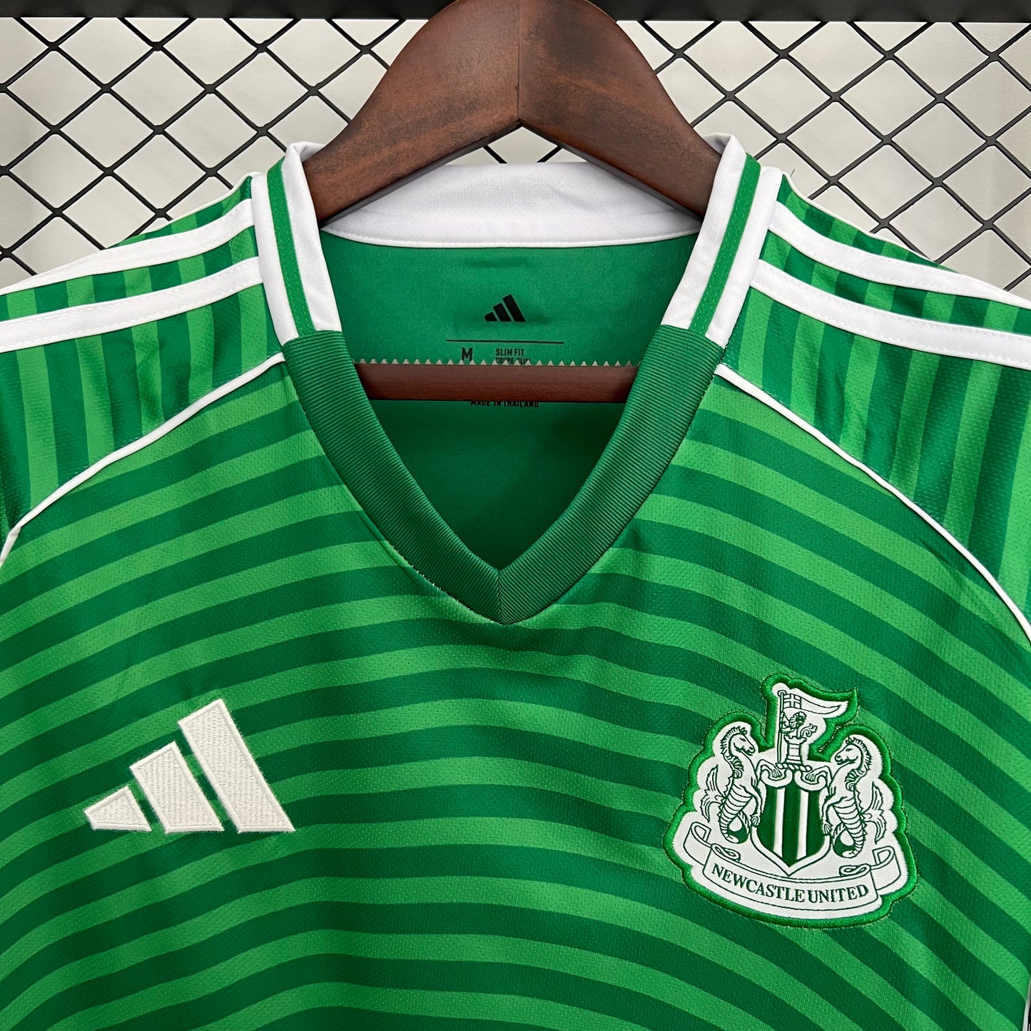 Newcastle United 25/26 Alternativa