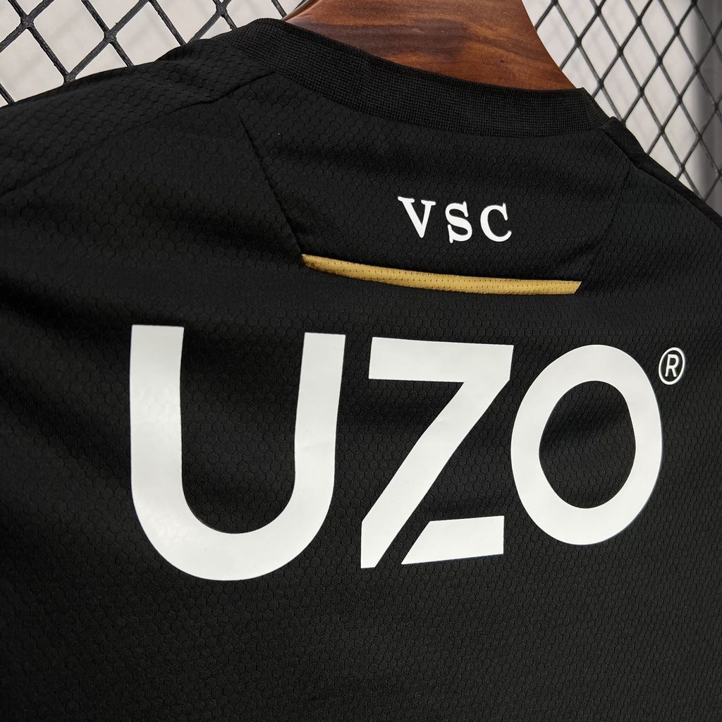 Guimarães 24/25 Alternativa