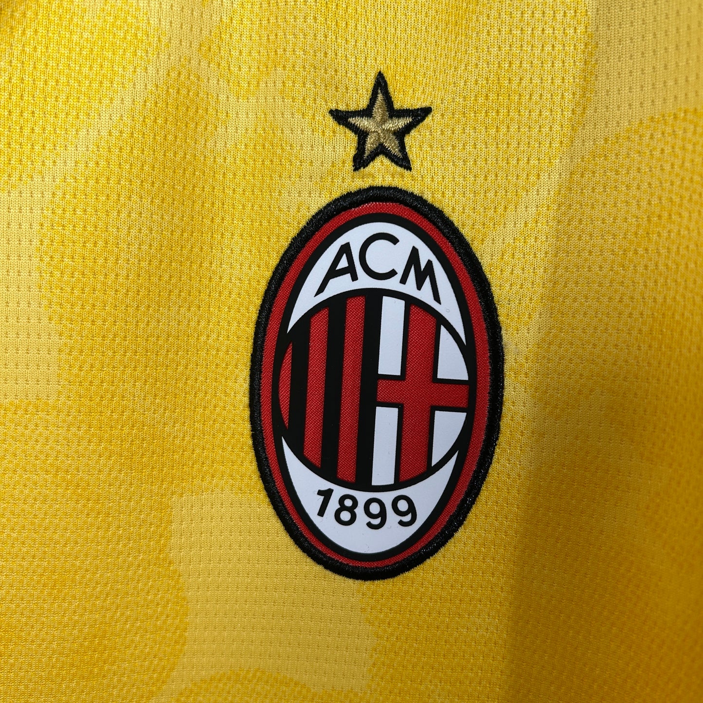 Milan 25/26 Alternativa 3