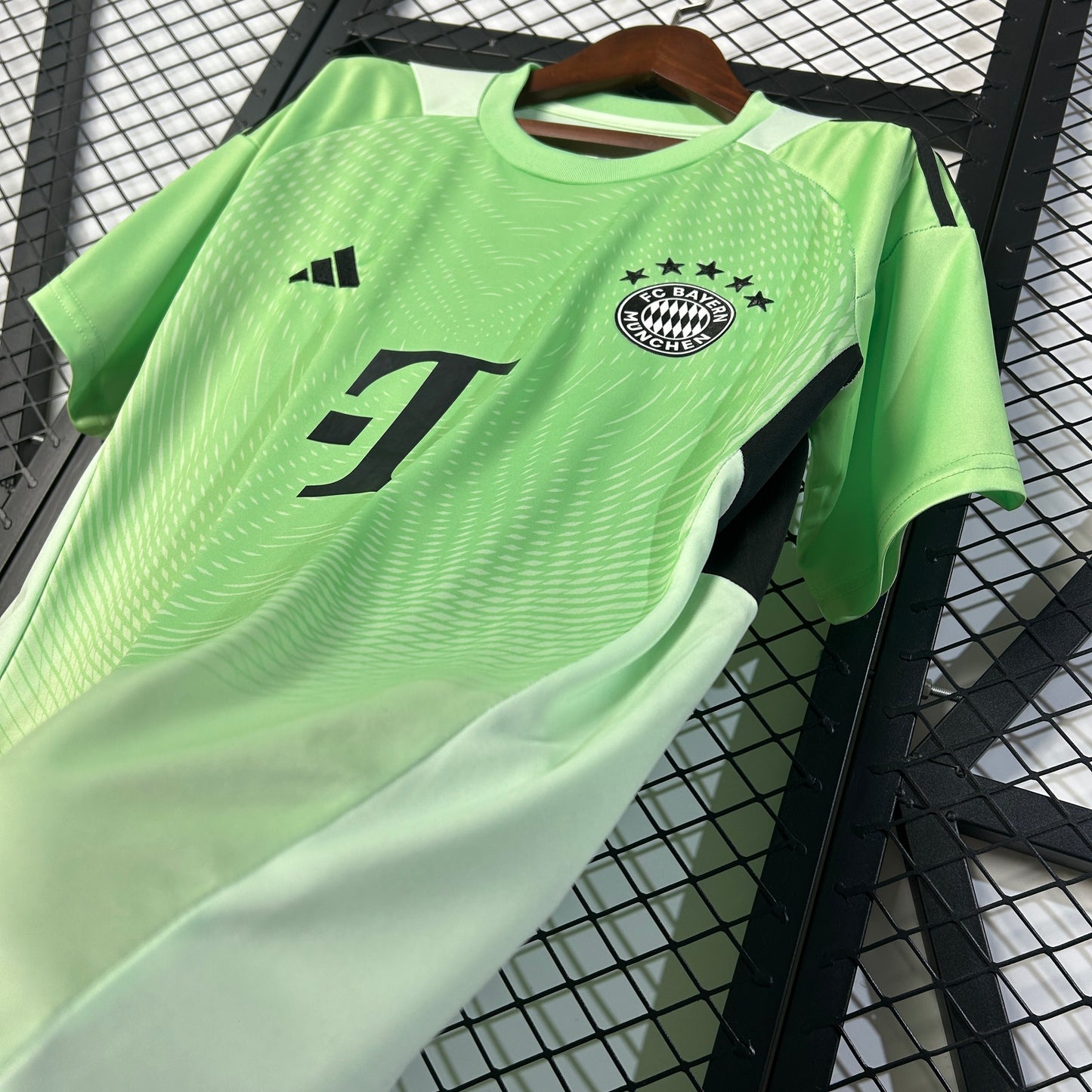 Bayern Munich 25/26 Goalkeeper Green