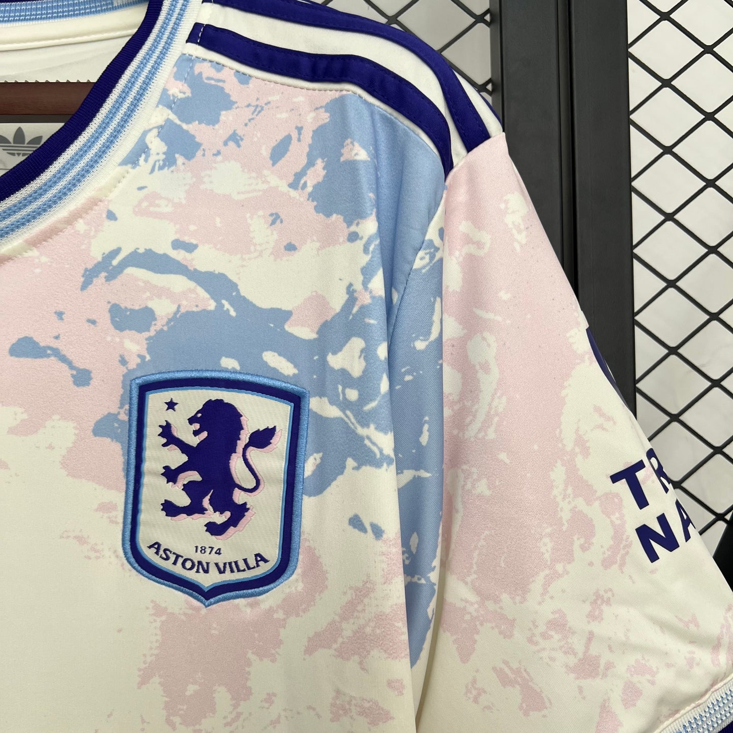 Aston Villa 25/26 Alternativa 3