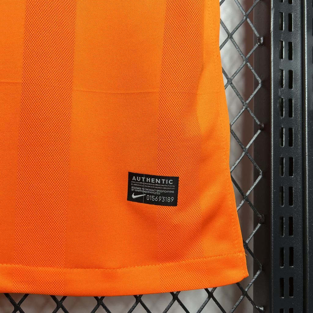 Corinthians 10 Orange Retro