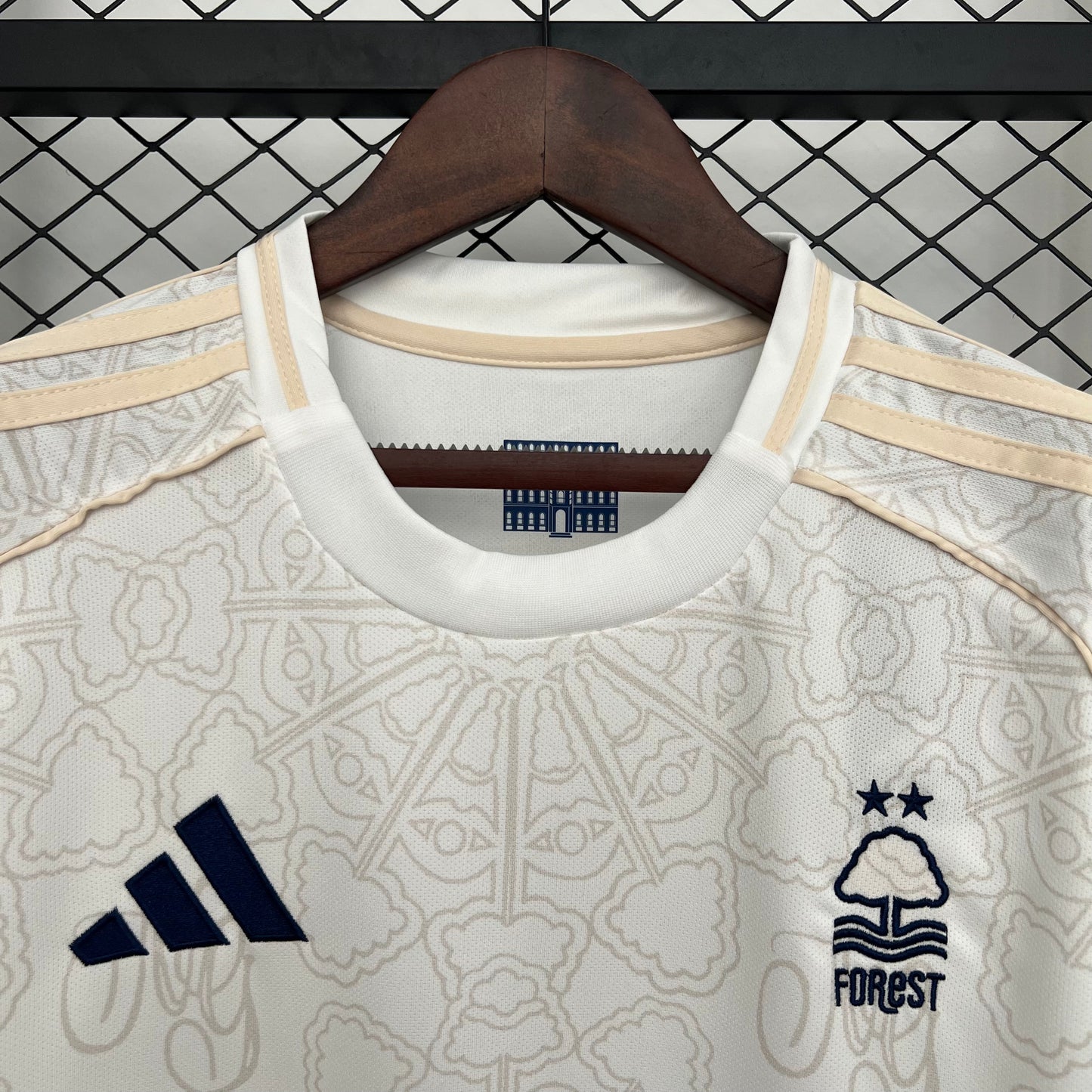 Nottingham Forest 25/26 Alternativa