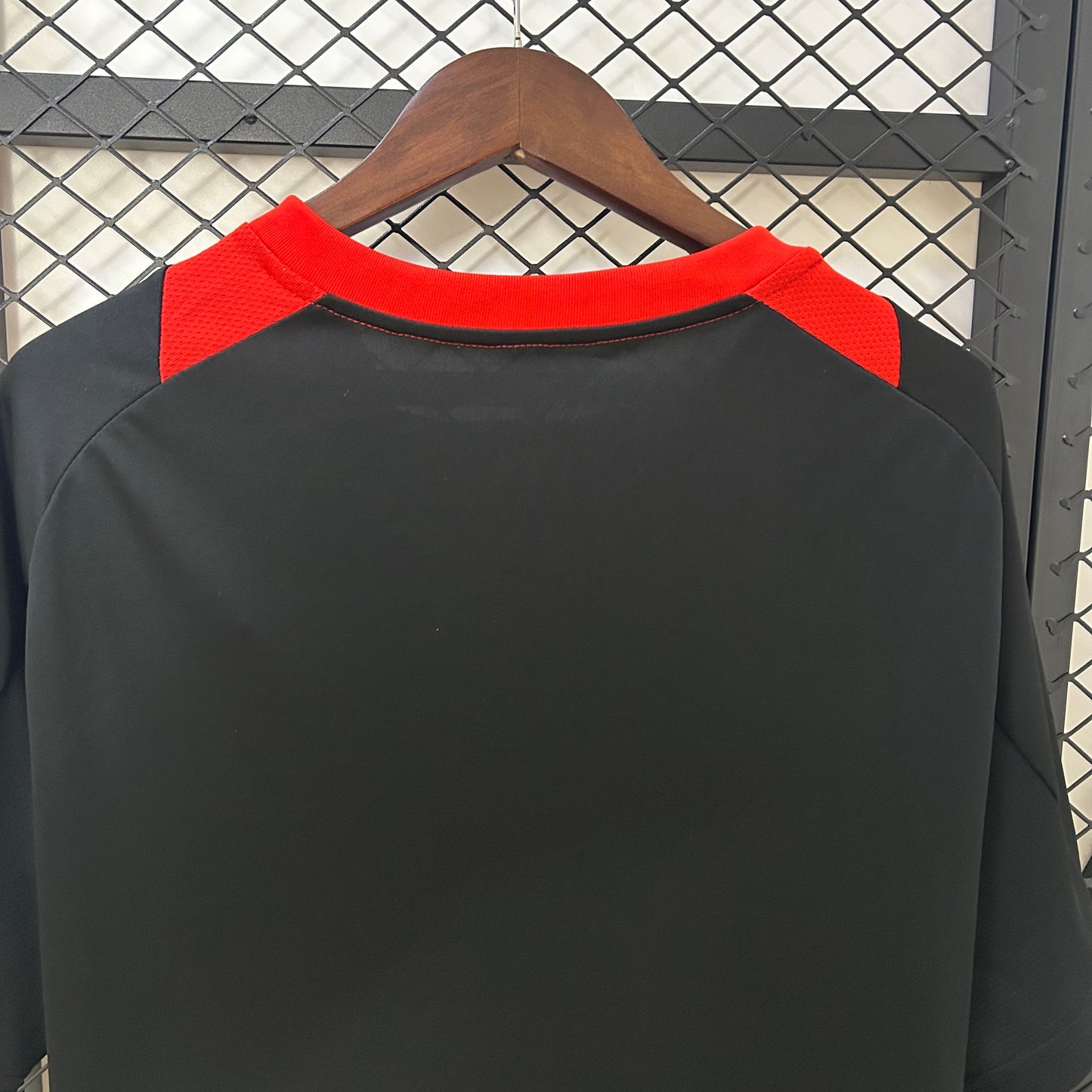 International 25/26 Training Suit Black