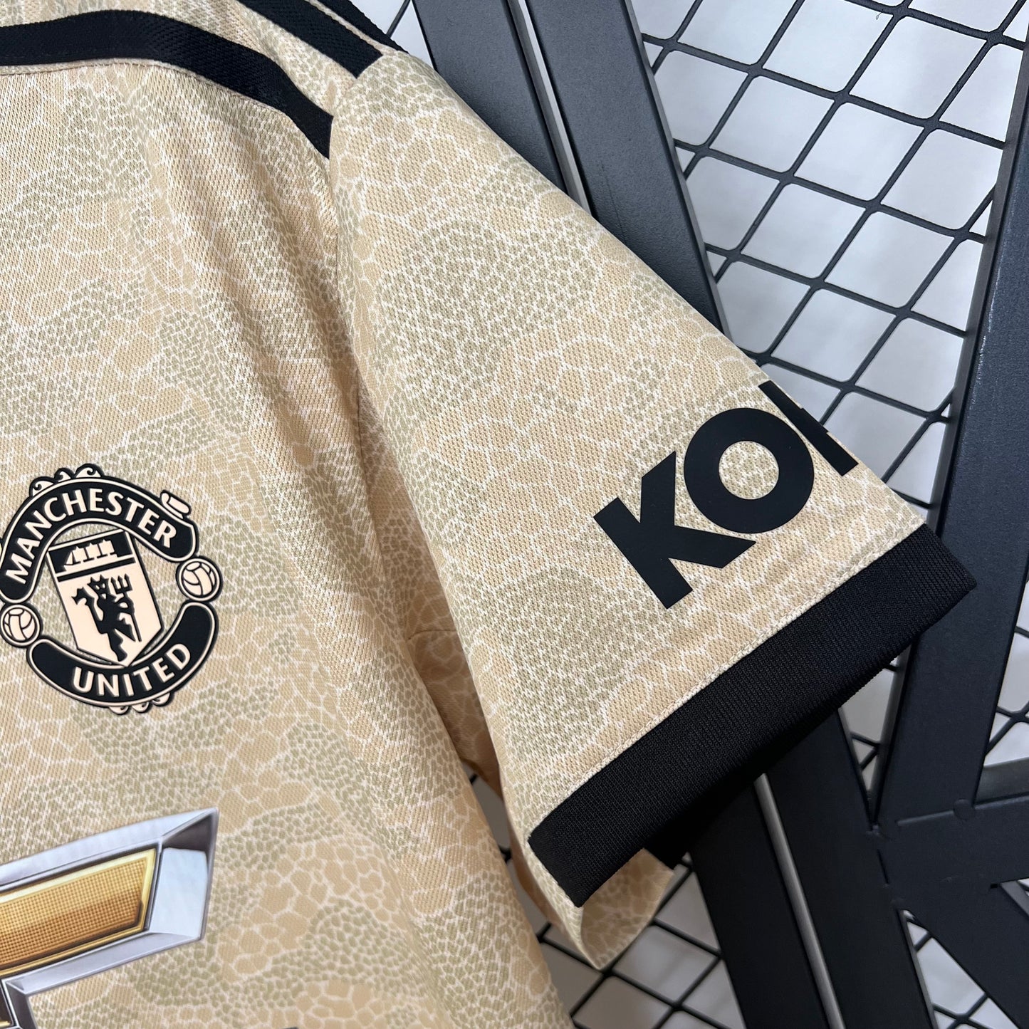Manchester United Retro 19/20 Alternativa