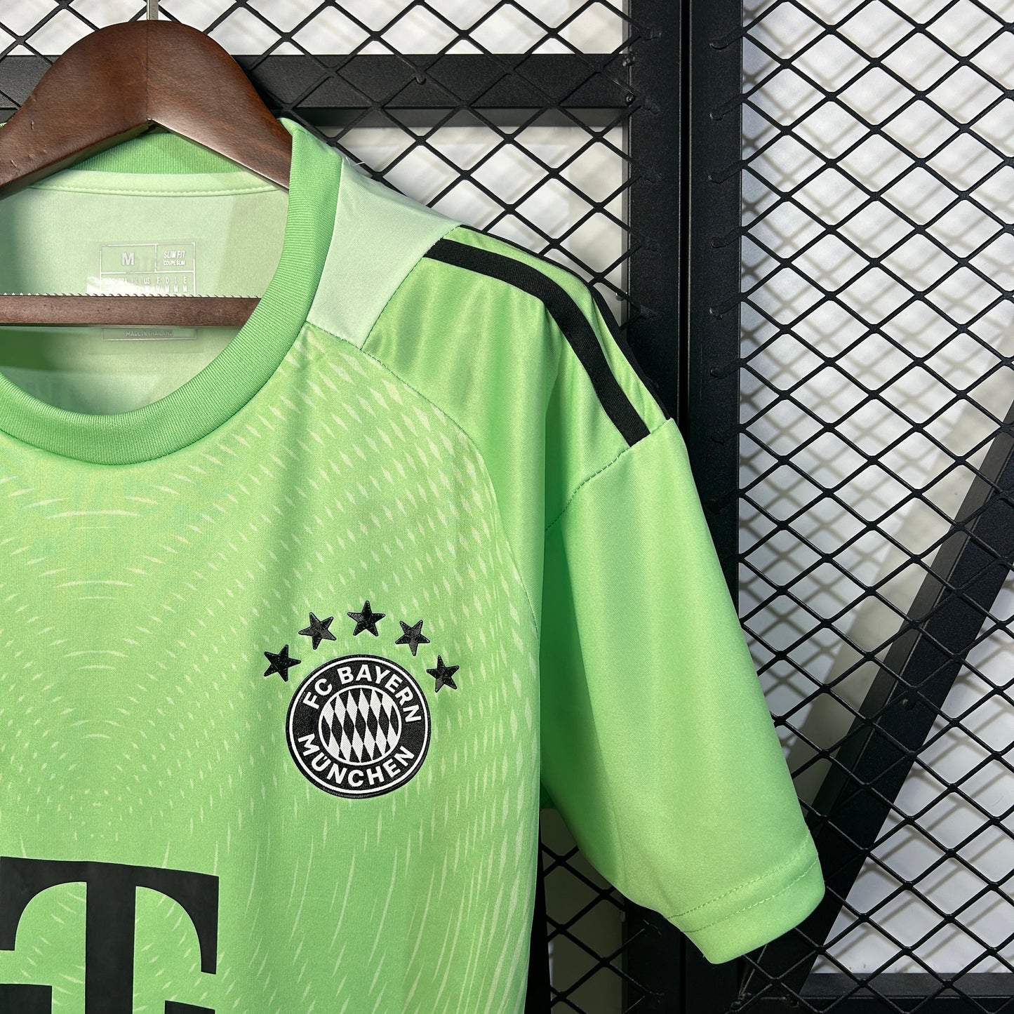 Bayern Munich 25/26 Goalkeeper Green