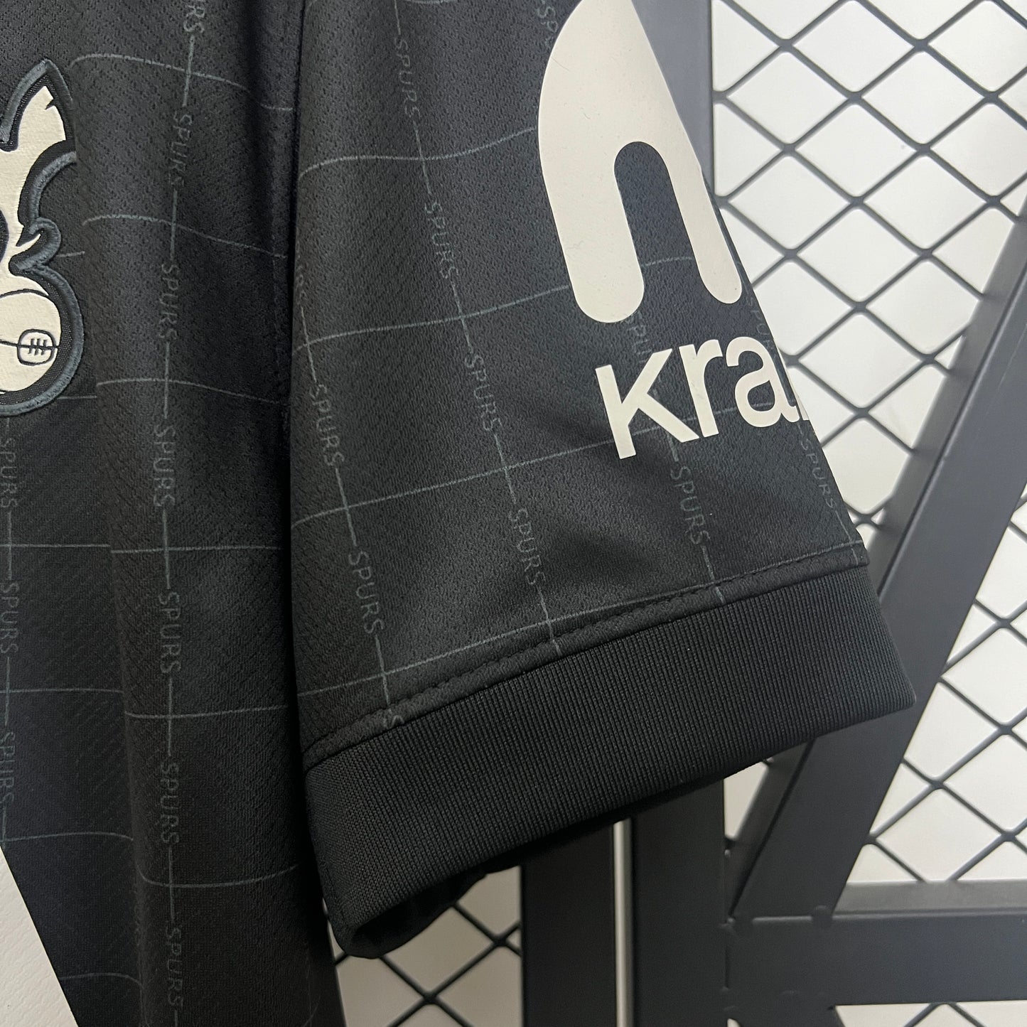 Tottenham 25/26 Alternativa