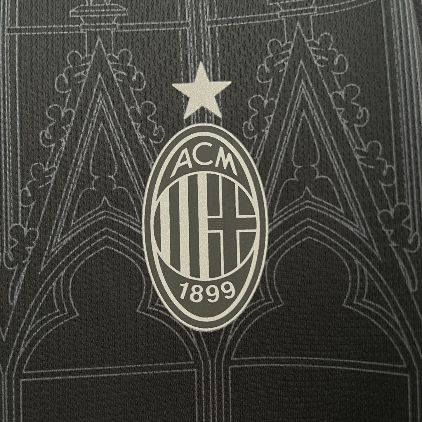 Milan 23/24 black