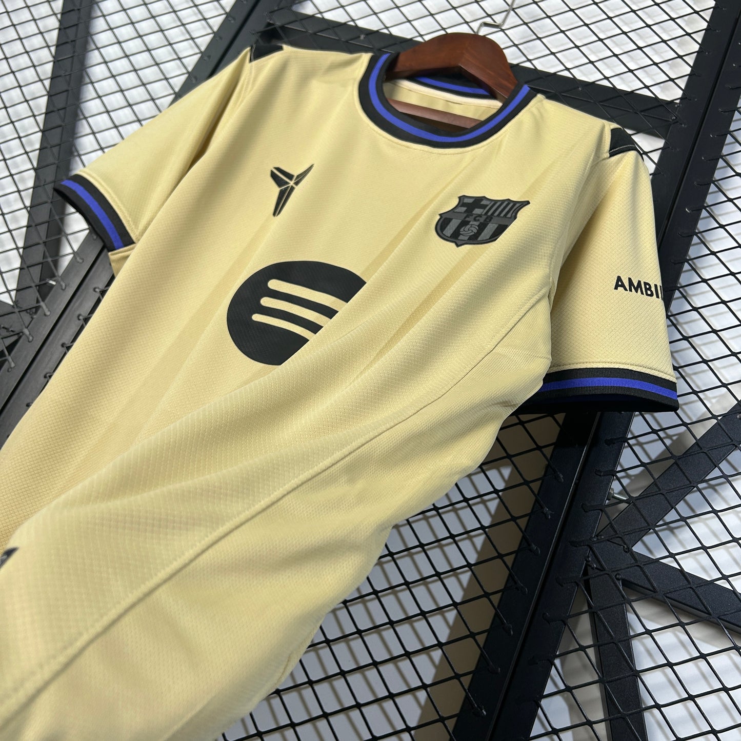 Barcelona 25/26 - Alternativa 1