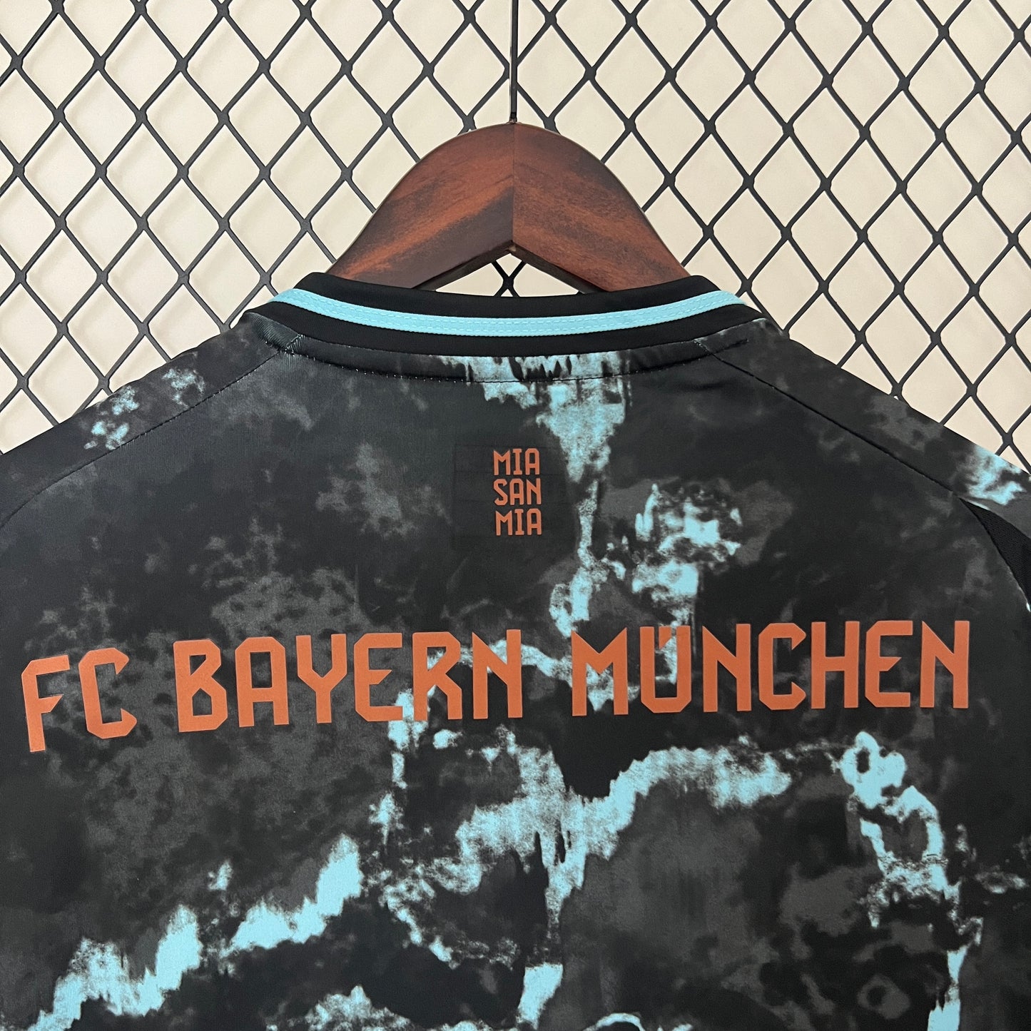 Bayern Munich 24/25 Alternativa
