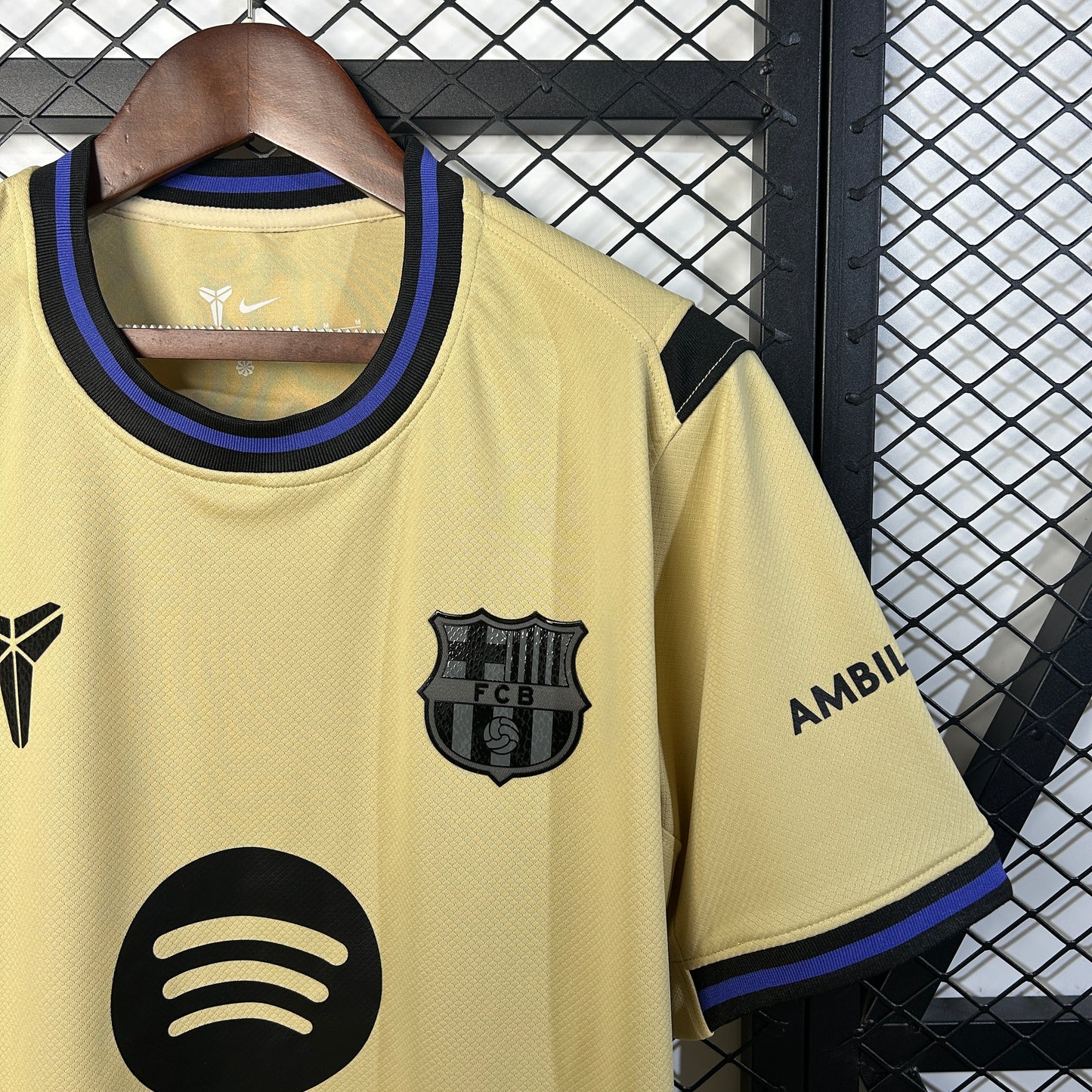 Barcelona 25/26 - Alternativa 1