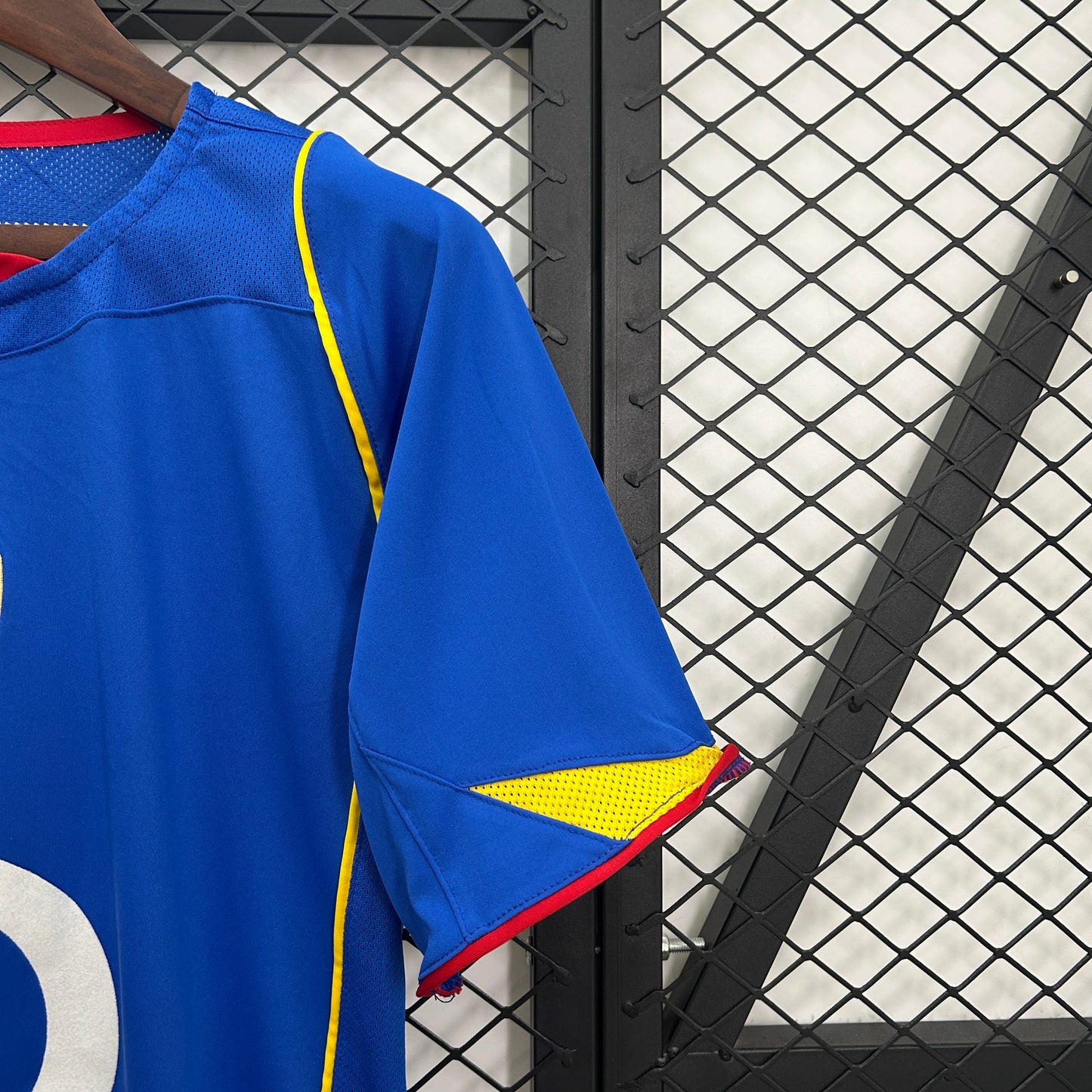 Arsenal Retro 04/05 Alternativa