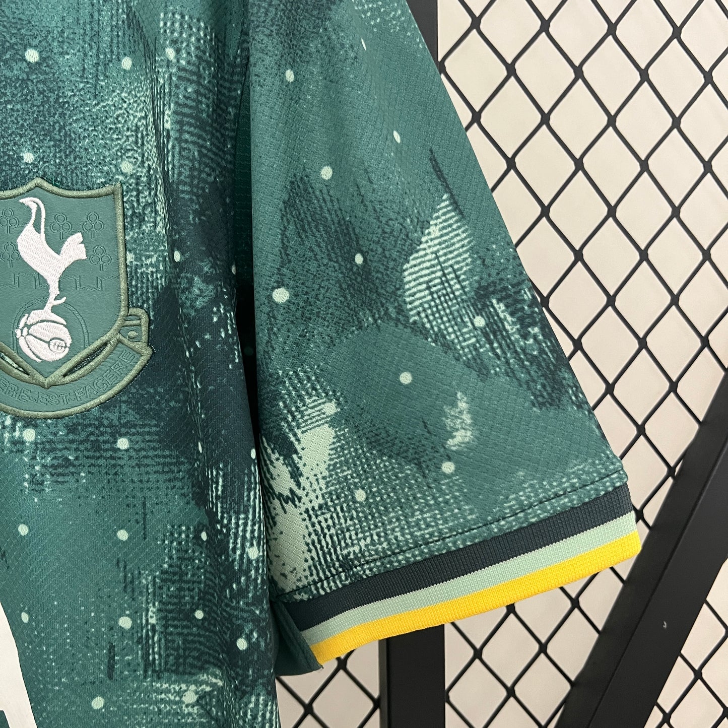 Tottenham 24/25 Alternativa 3