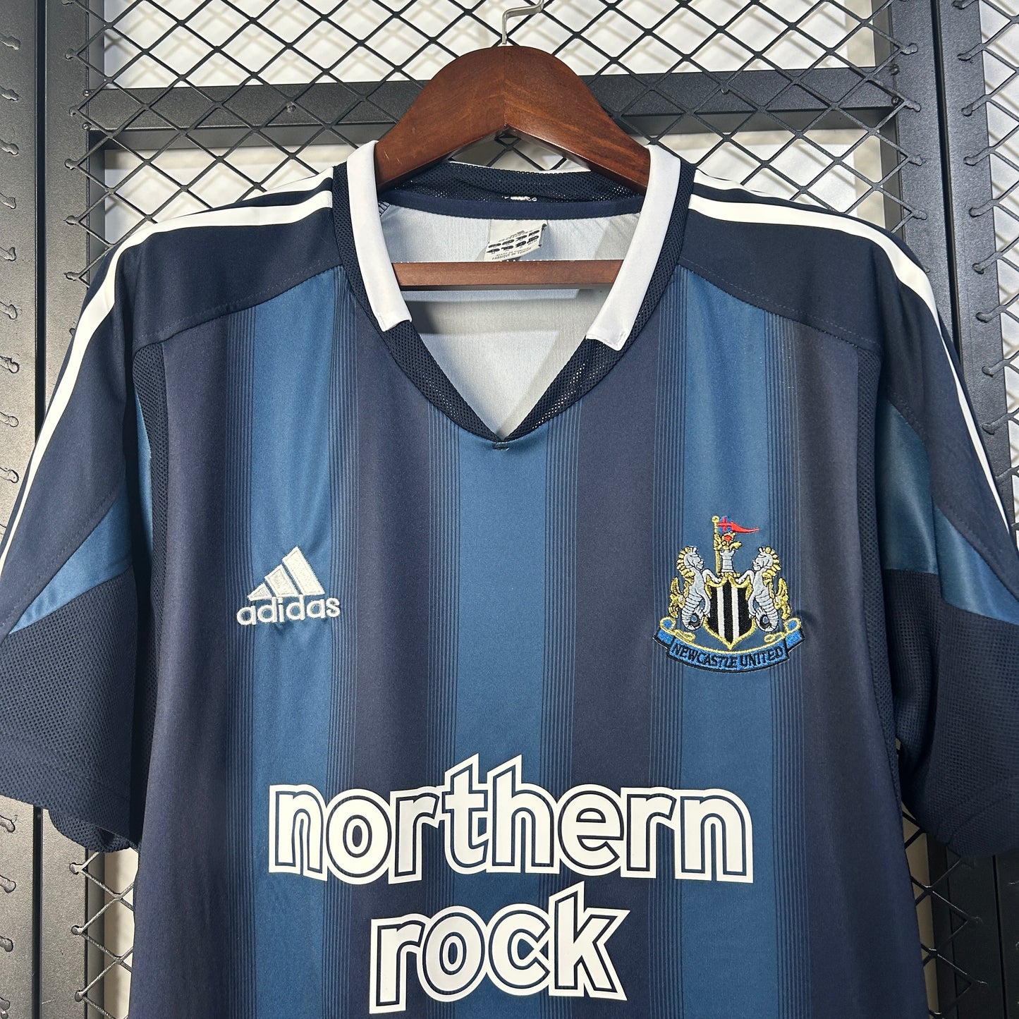 Newcastle United Retro 05/06 Alternativa