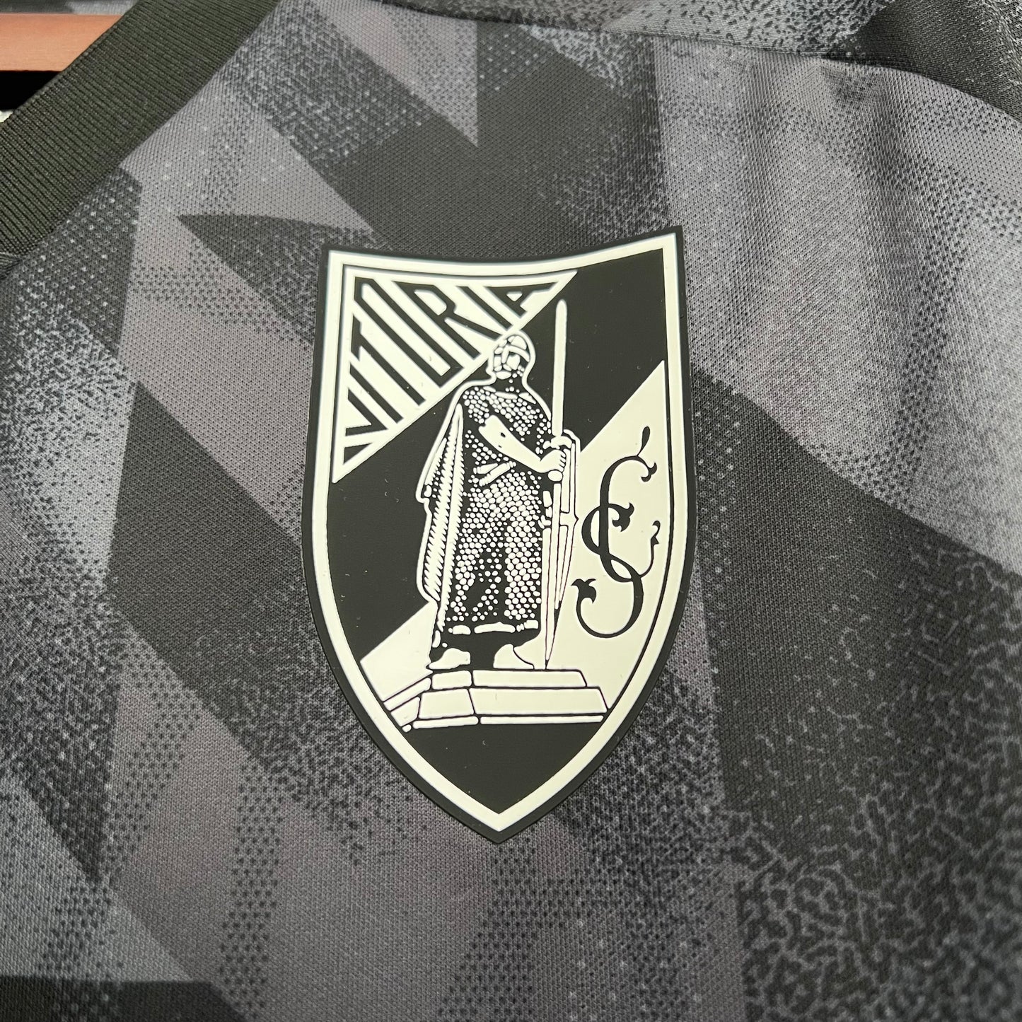 Guimarães 25/26 Alternativa