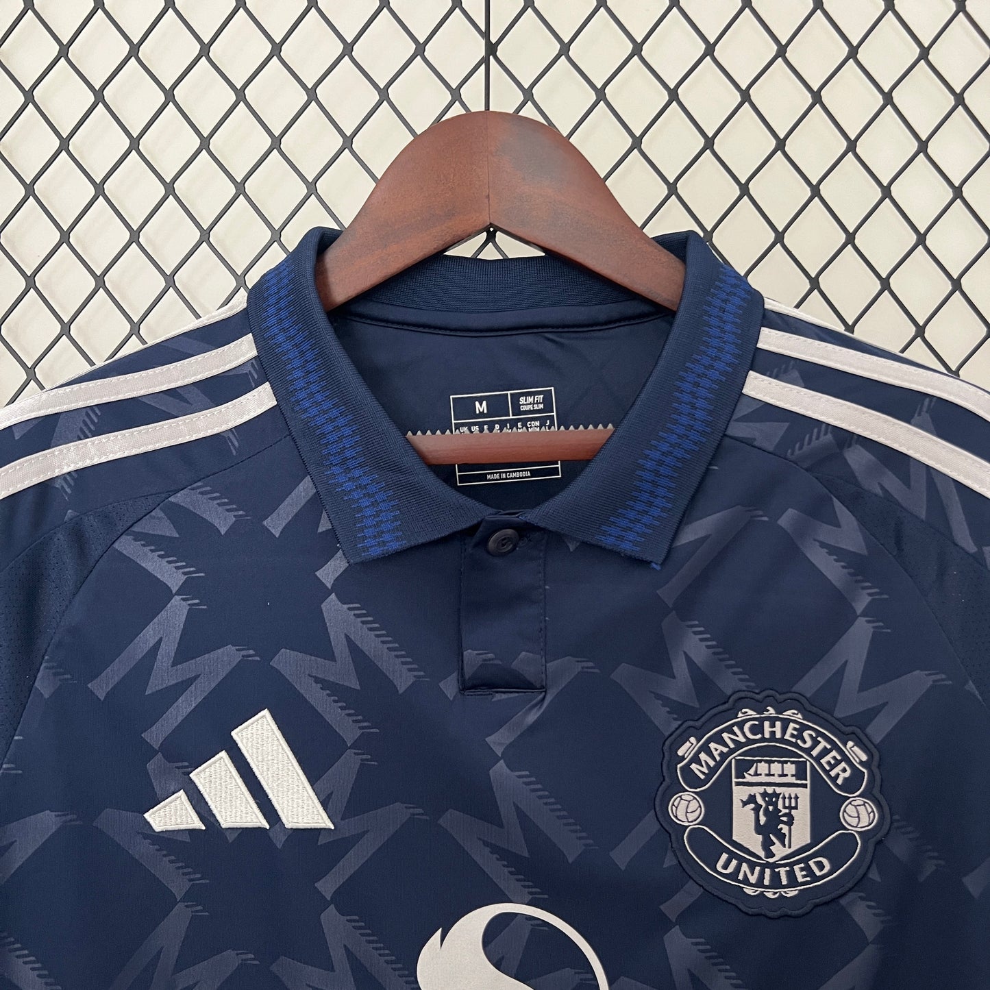 Manchester United 24/25 Alternativa