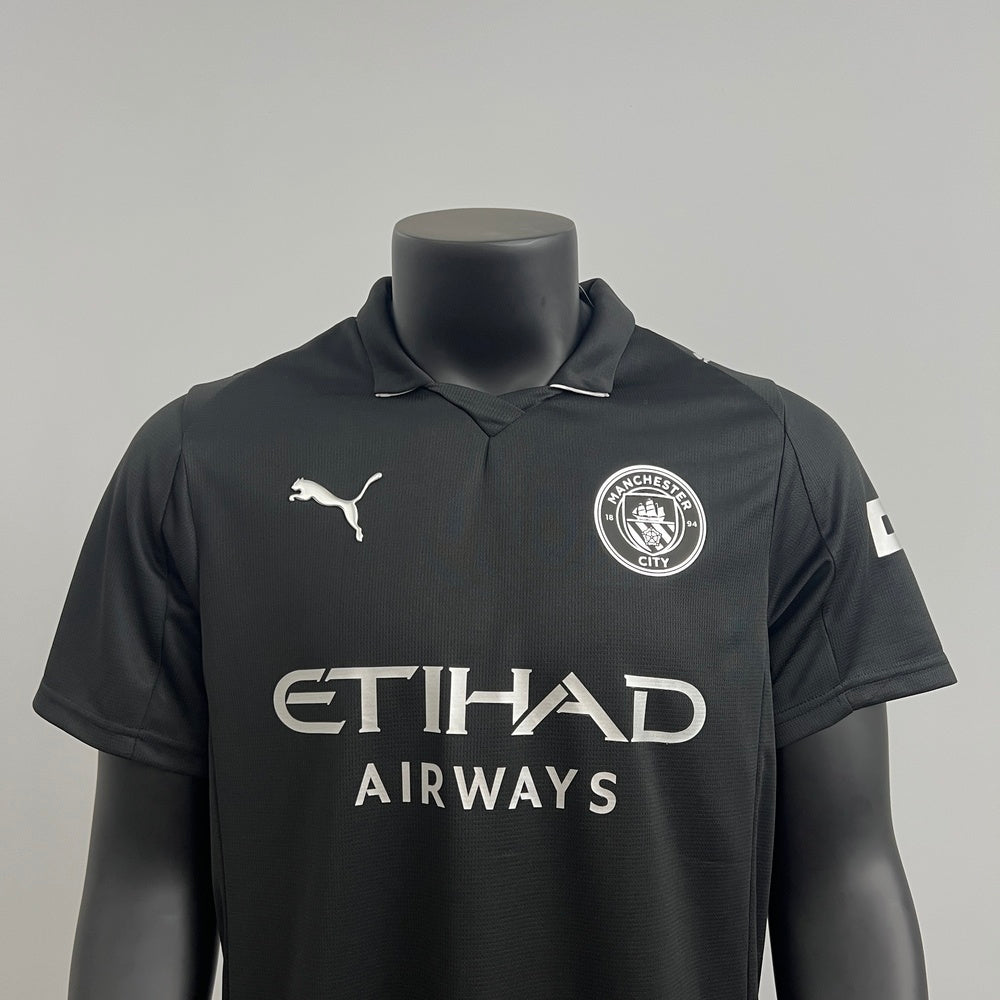 Manchester City 25/26 Alternativa