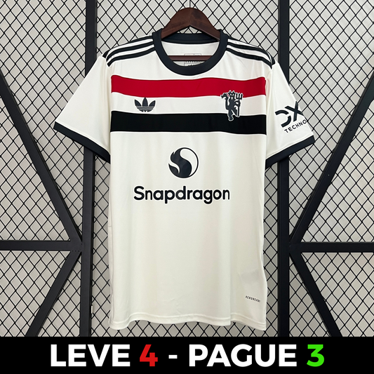 Manchester United 24/25 Alternativa 3