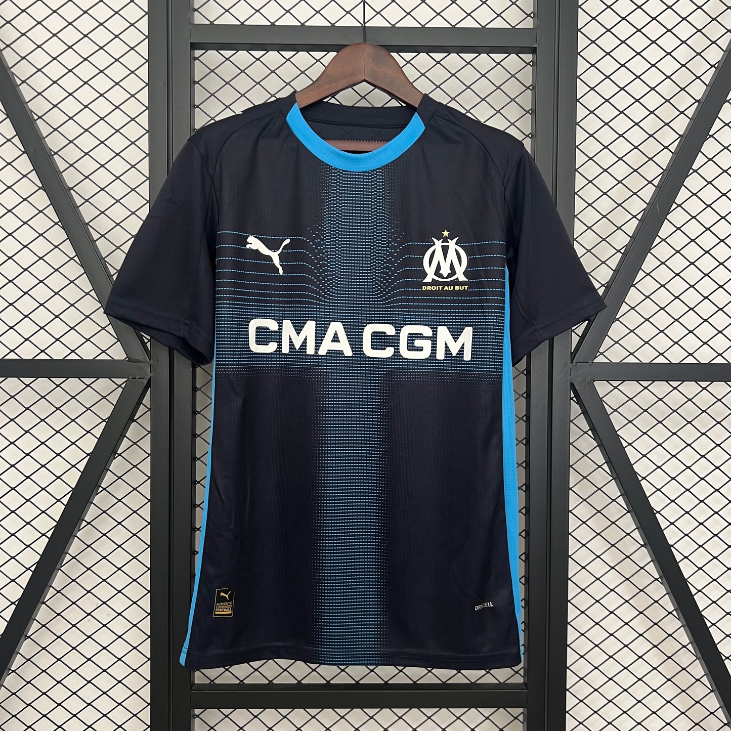 Marseille 25/26 Alternativa