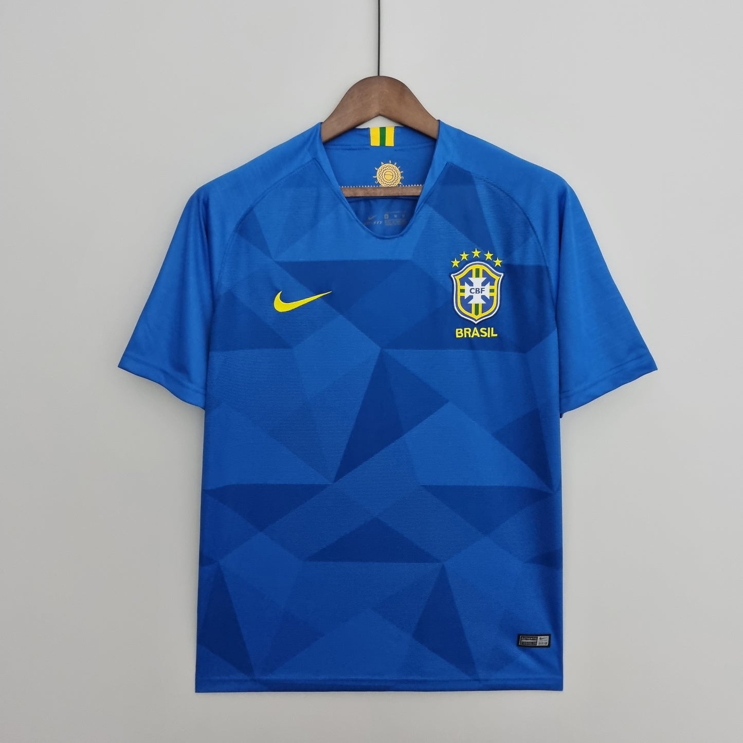 Brasil 2018 Retro Alternativa