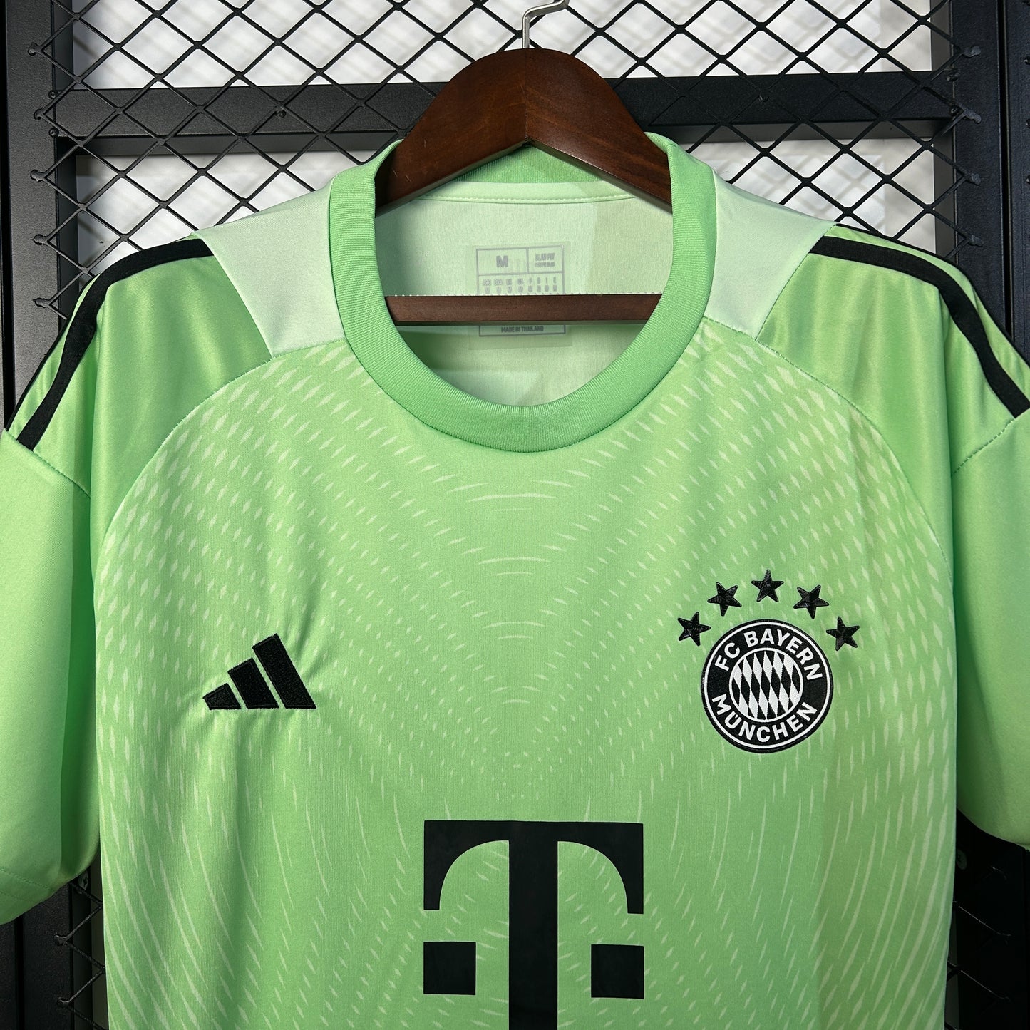 Bayern Munich 25/26 Goalkeeper Green