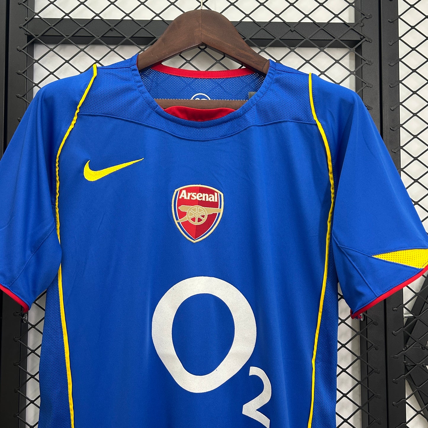 Arsenal Retro 04/05 Alternativa